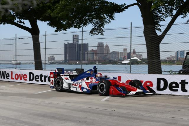 Muñoz busca otro Top 10 en la campaña (FOTO: Chris Jones/INDYCAR)