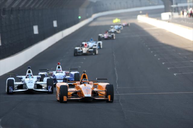 Alonso es el segundo piloto con más vueltas acumuladas en la semana (FOTO: Joe Skibinski/INDYCAR)