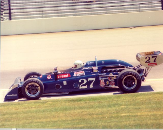 1976_Janet_Guthrie_action.jpg