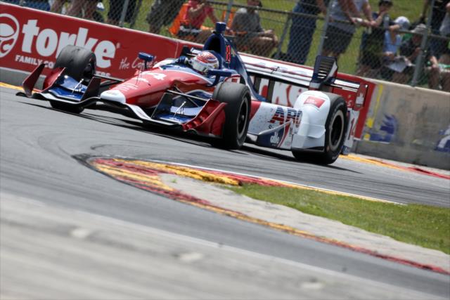 Muñoz sigue complicado (FOTO: Joe Skibinski/INDYCAR)
